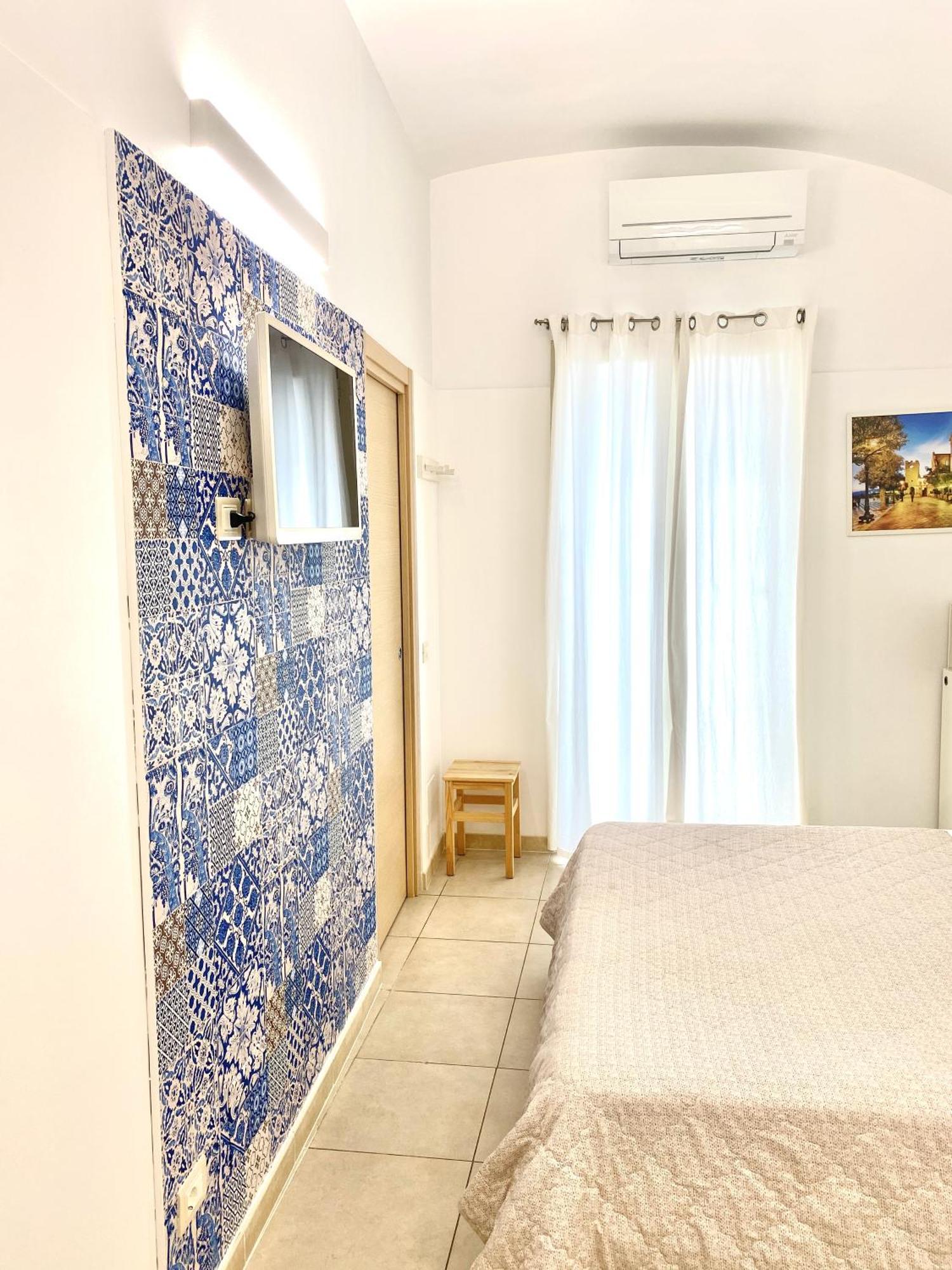Nina B&B Giardini Naxos Δωμάτιο φωτογραφία