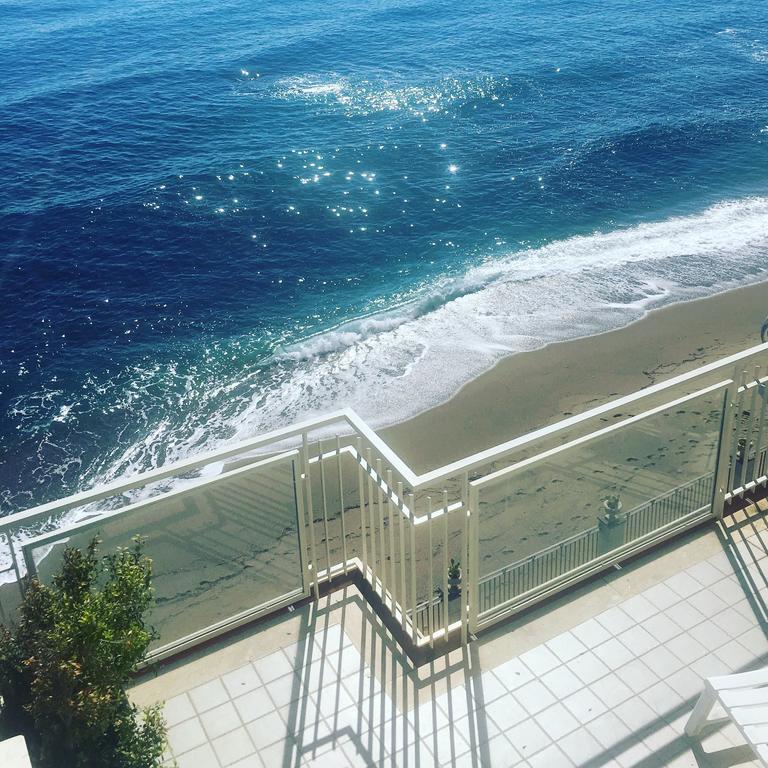 Nina B&B Giardini Naxos Εξωτερικό φωτογραφία