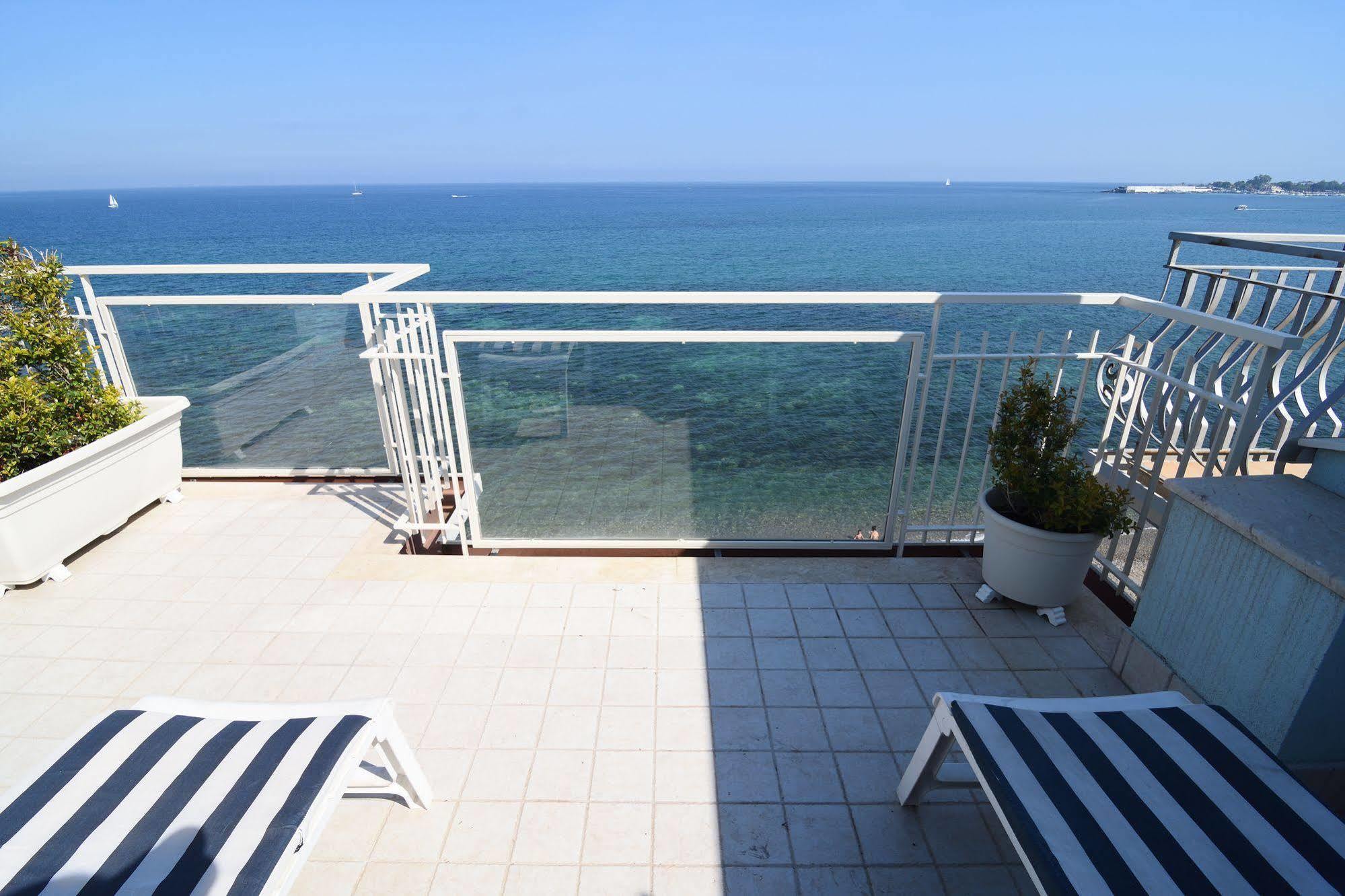 Nina B&B Giardini Naxos Εξωτερικό φωτογραφία