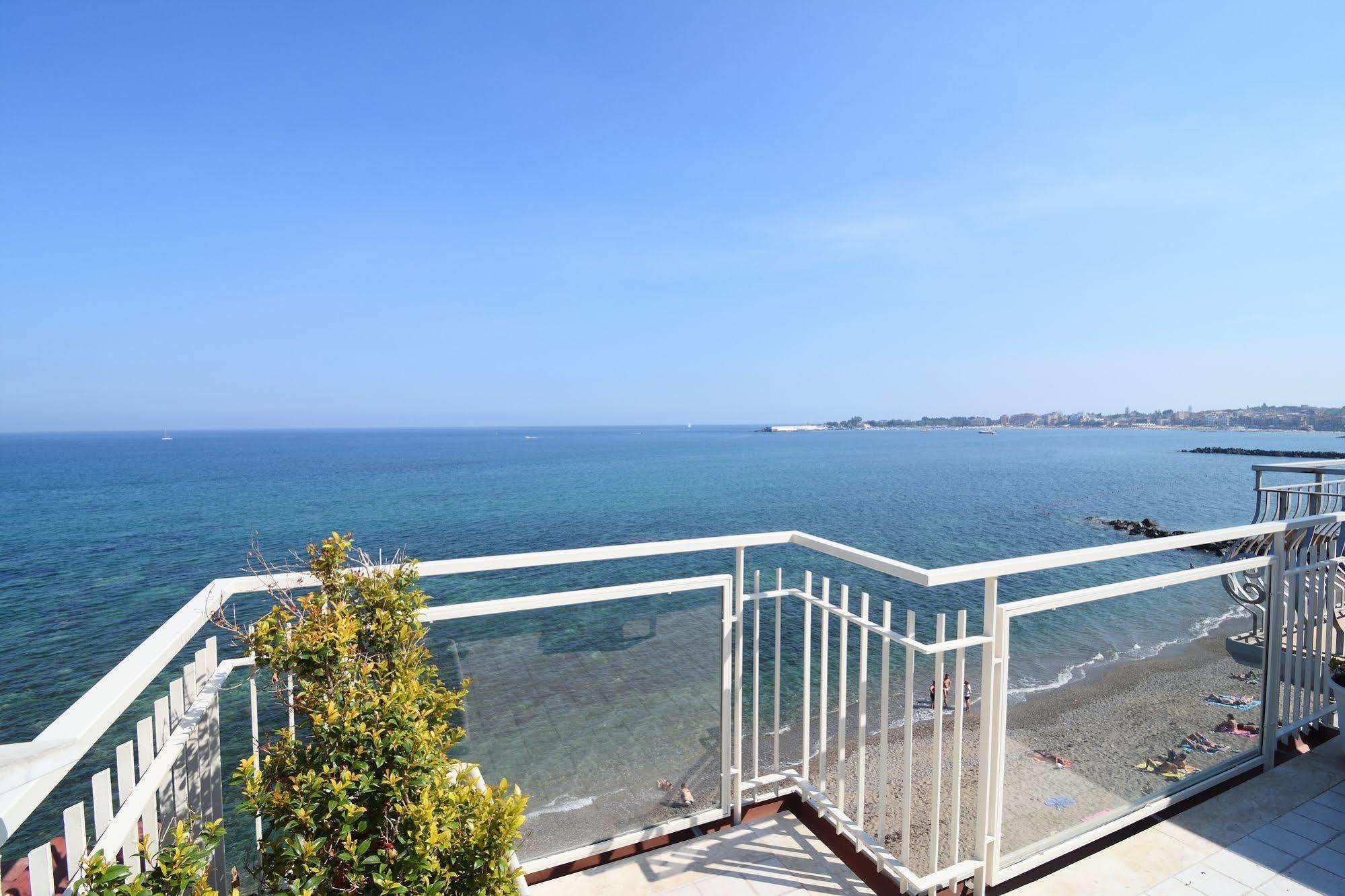 Nina B&B Giardini Naxos Εξωτερικό φωτογραφία